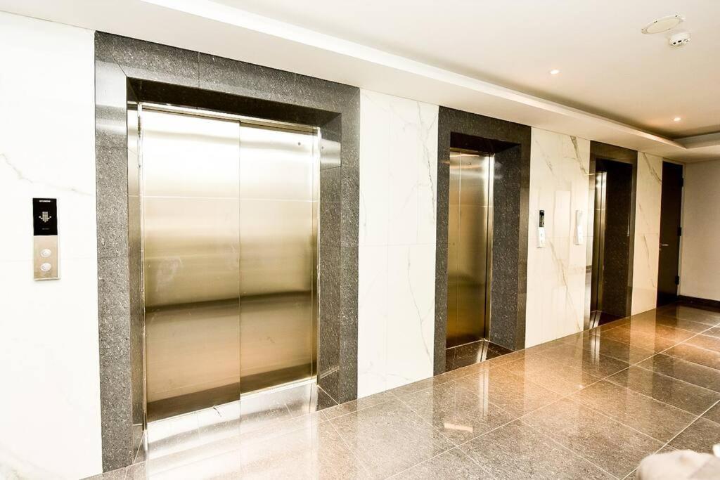Lovina 8-Ad At One Residence Batam Екстериор снимка