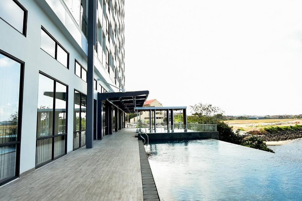 Lovina 8-Ad At One Residence Batam Екстериор снимка