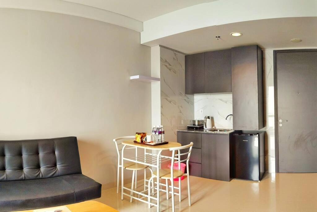 Lovina 8-Ad At One Residence Batam Екстериор снимка